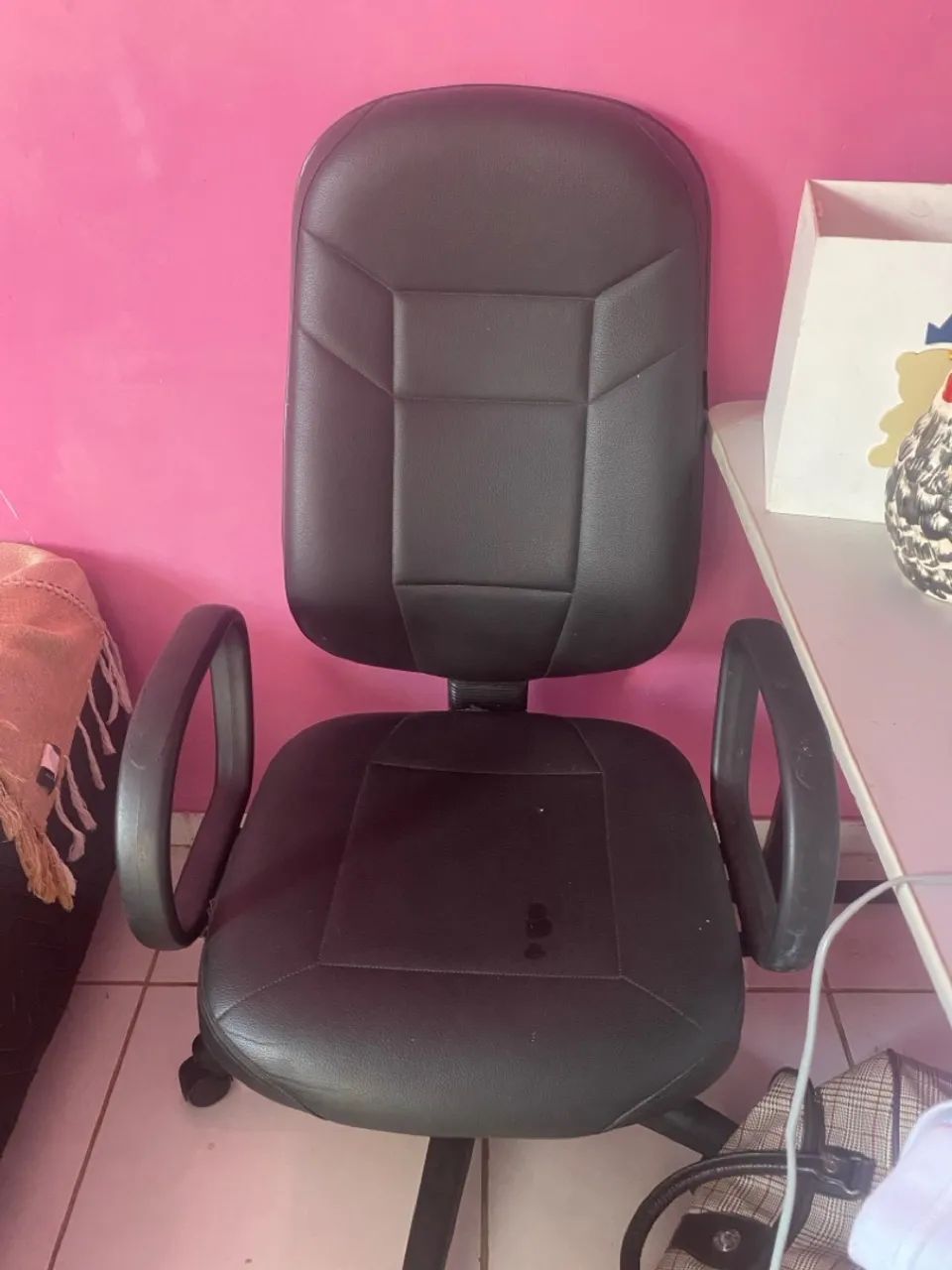 Cadeira e Mesa de Escritório 