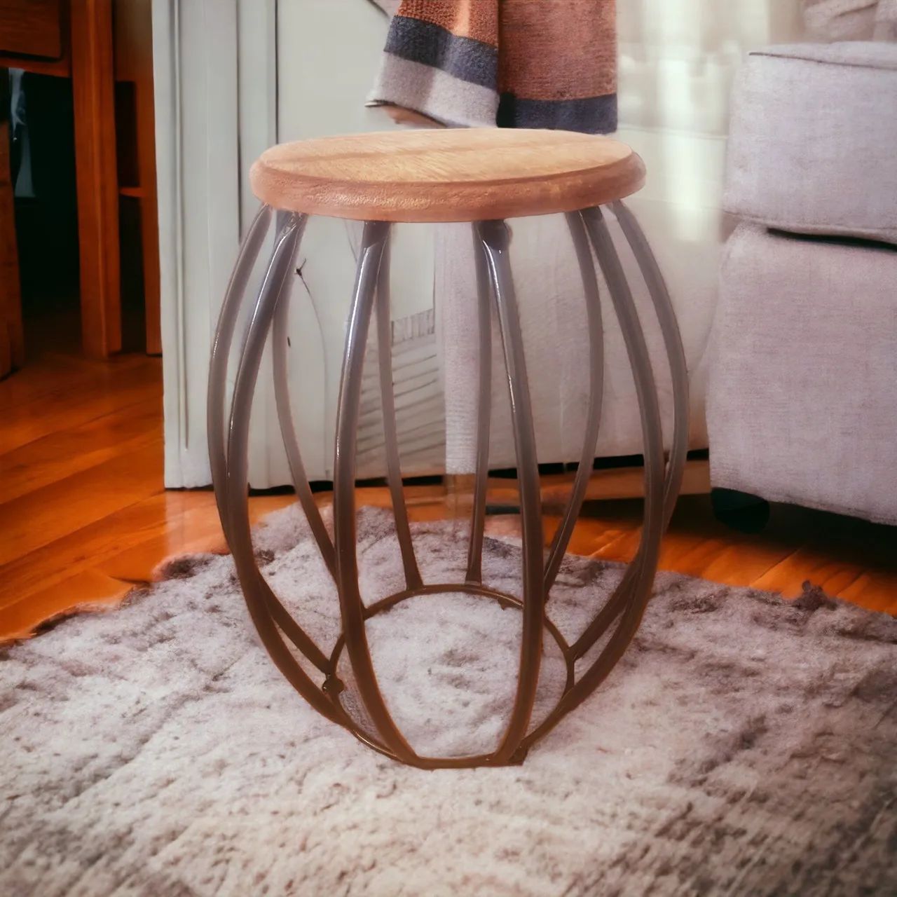 Corner Table with Iron Frame468266334888939521