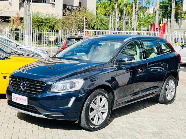 Volvo XC-60 T-5 Kinetic 2.0 245cv 2017