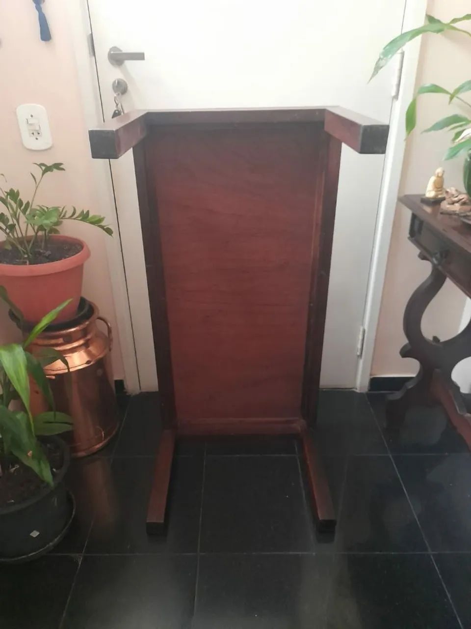 Mesa de centro em madeira. - Foto 2