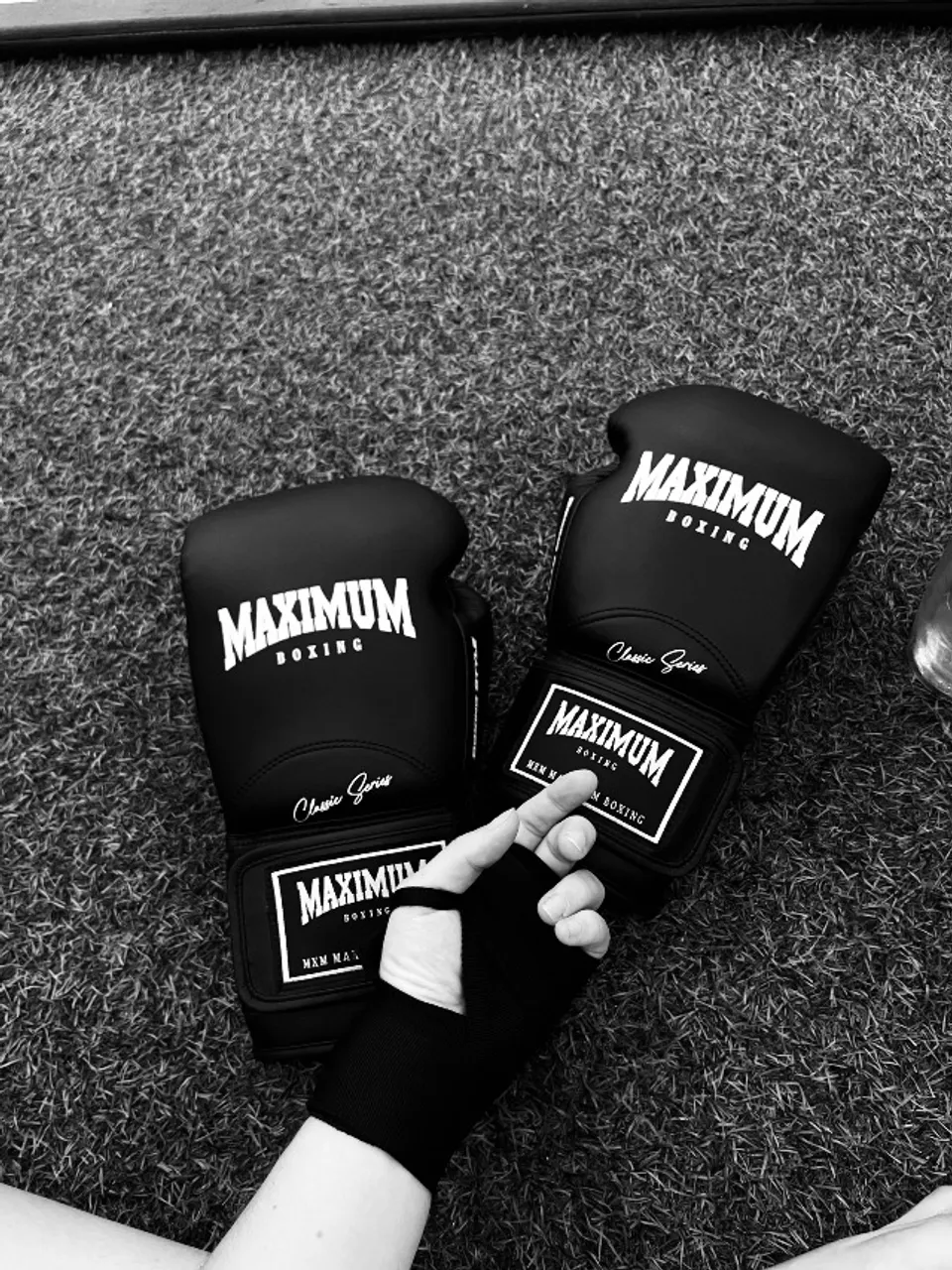 Luva para Muay Thai e Boxe Feminina Maximum