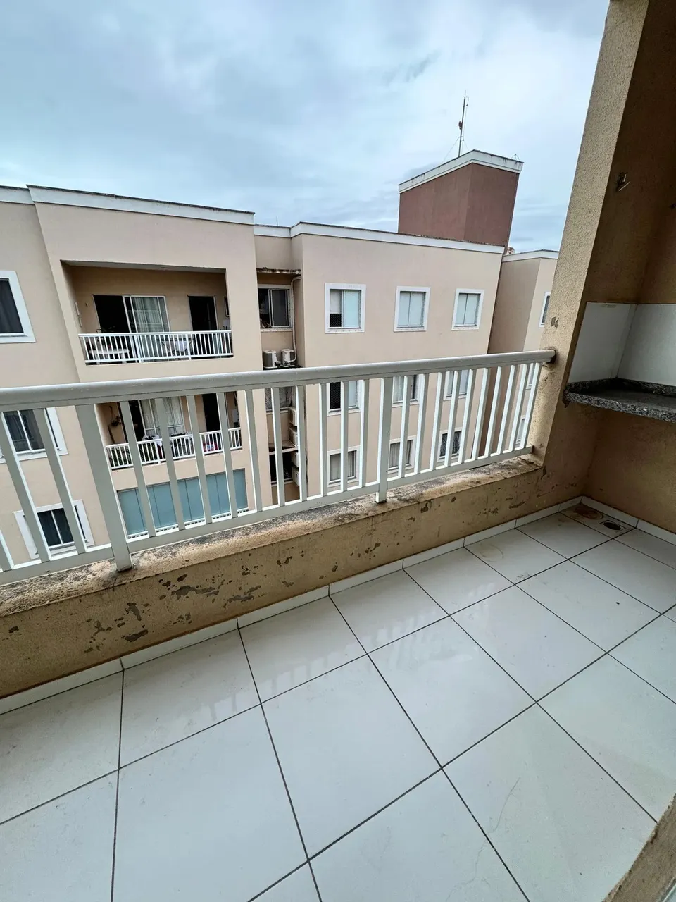 VENDO Apartamento no Condomínio ALTO DO CALHAU RESIDENCE