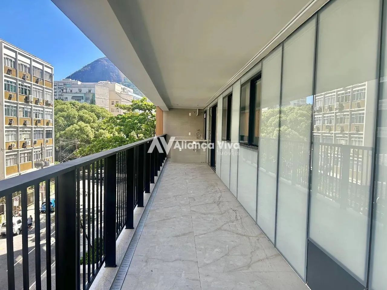 Leblon | Apartamento 3 quartos, sendo 1 suite - Foto 2