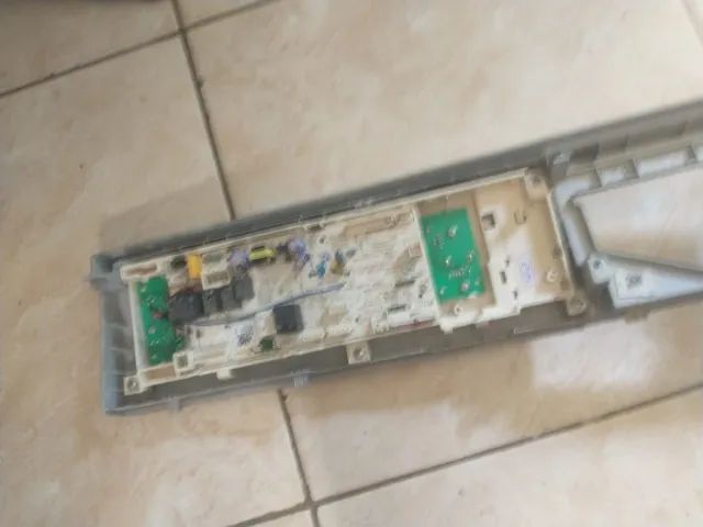 PLACA ELETRONICA LAVASECA MIDEA LSD11 220V - Foto 2