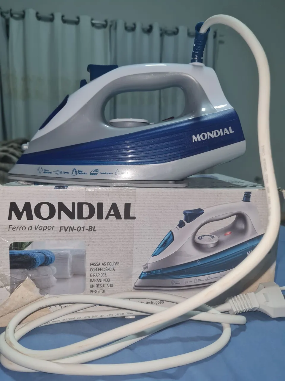 Ferro a Vapor Mondial FVN-01-BL - Novo
