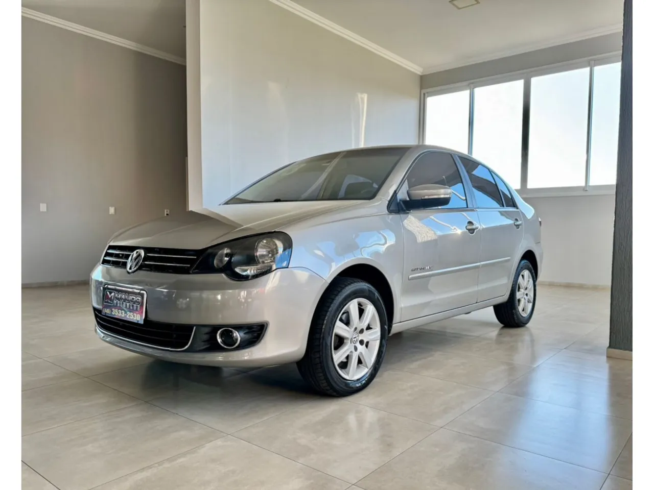 Volkswagen Polo Sed. comfort. 1.6 mi tot. flex 8v, Manual 2013