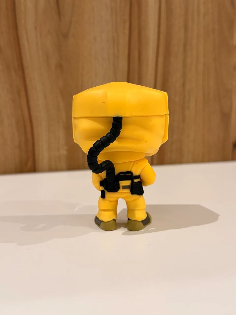 Funko Pop Stranger Things Hopper (Biohazard Suit) 525 - Foto 2