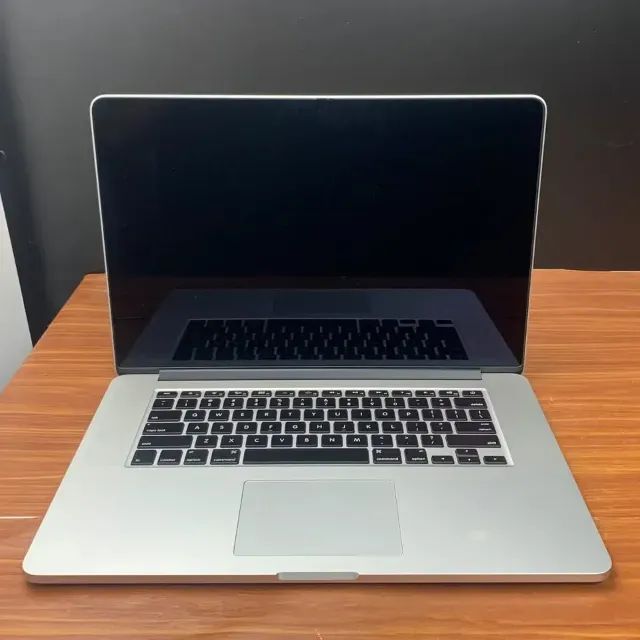 MacBook Pro 15? 2015 | i7 | 16GB RAM | SSD 500GB | Bateria Nova