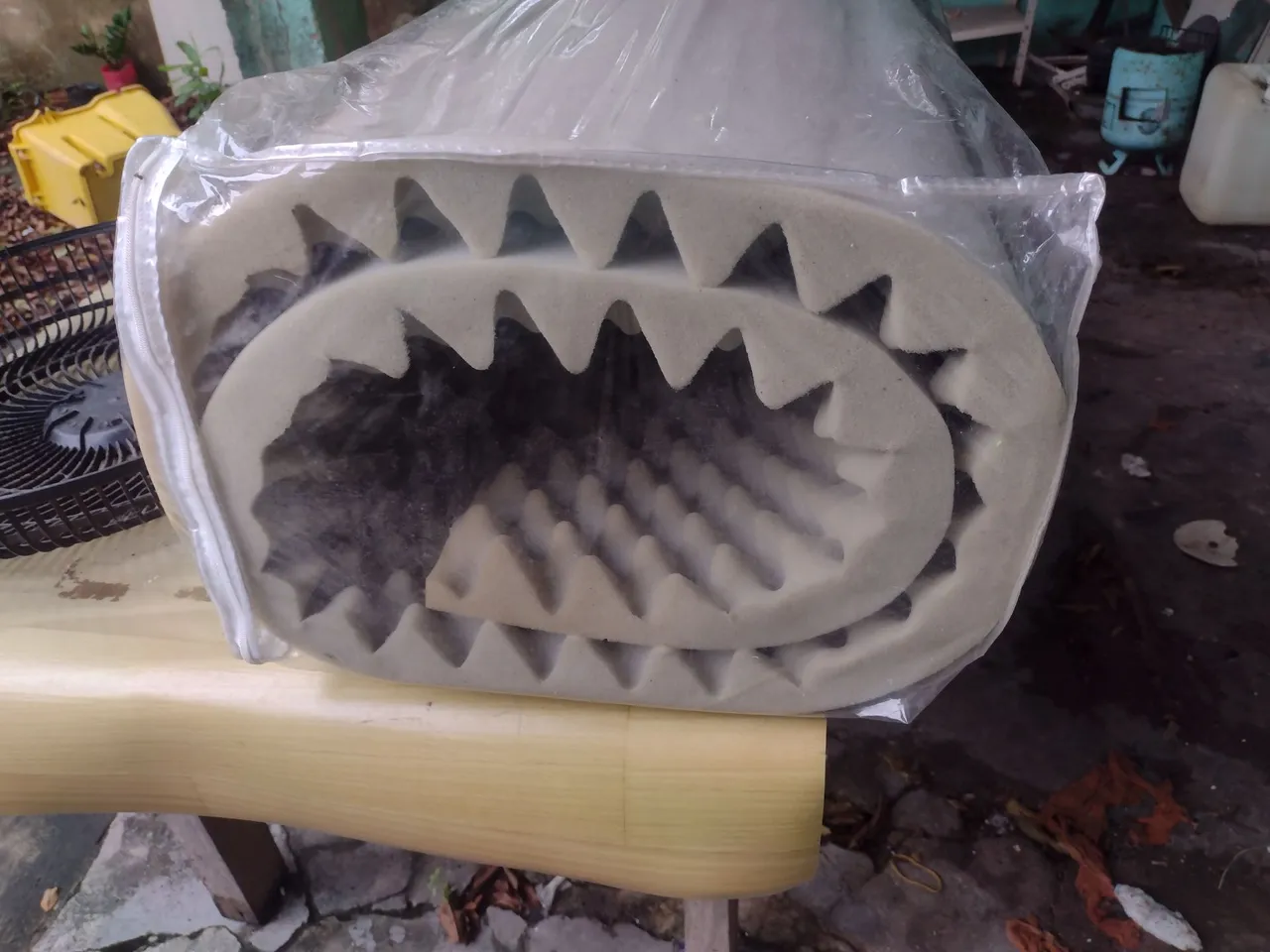 Cama de espuma casca de ovo d28 novo