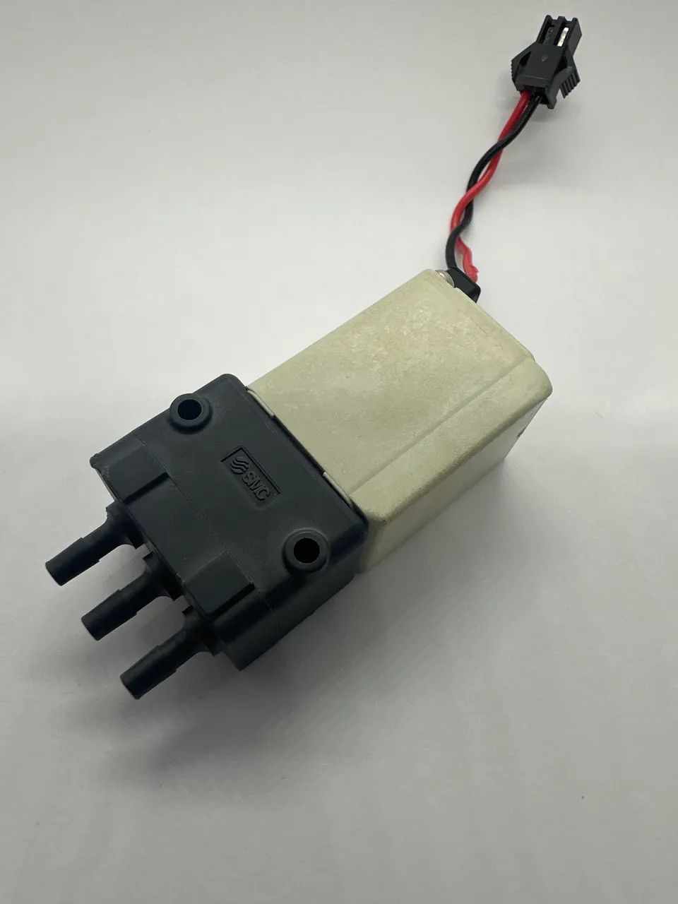 Válvula solenoide SMC LVMK202-6J - Foto 4