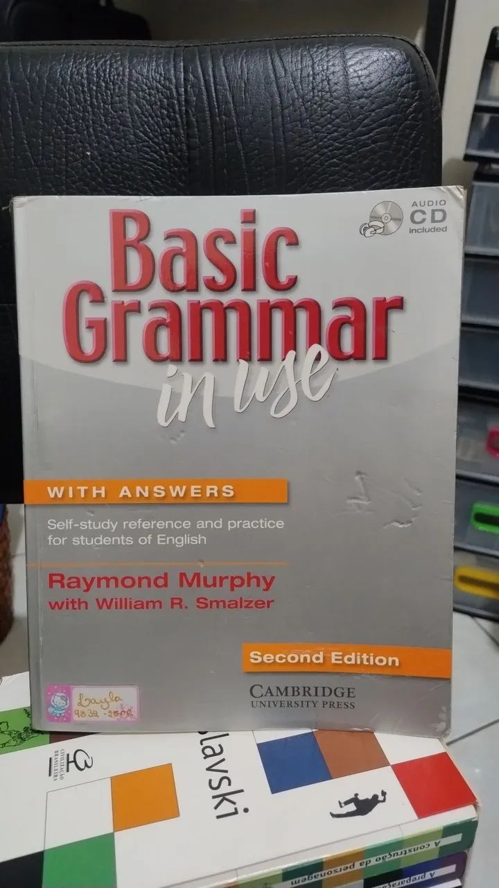 Livro de Inglês Basic Grammar In Use