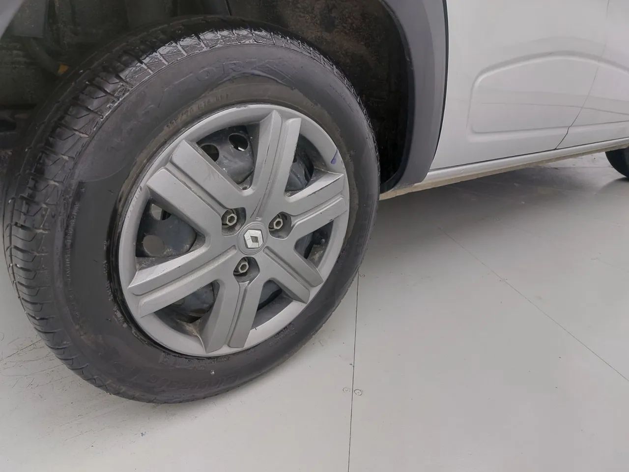 Renault Kwid 1.0 Zen, foto 14 de 18