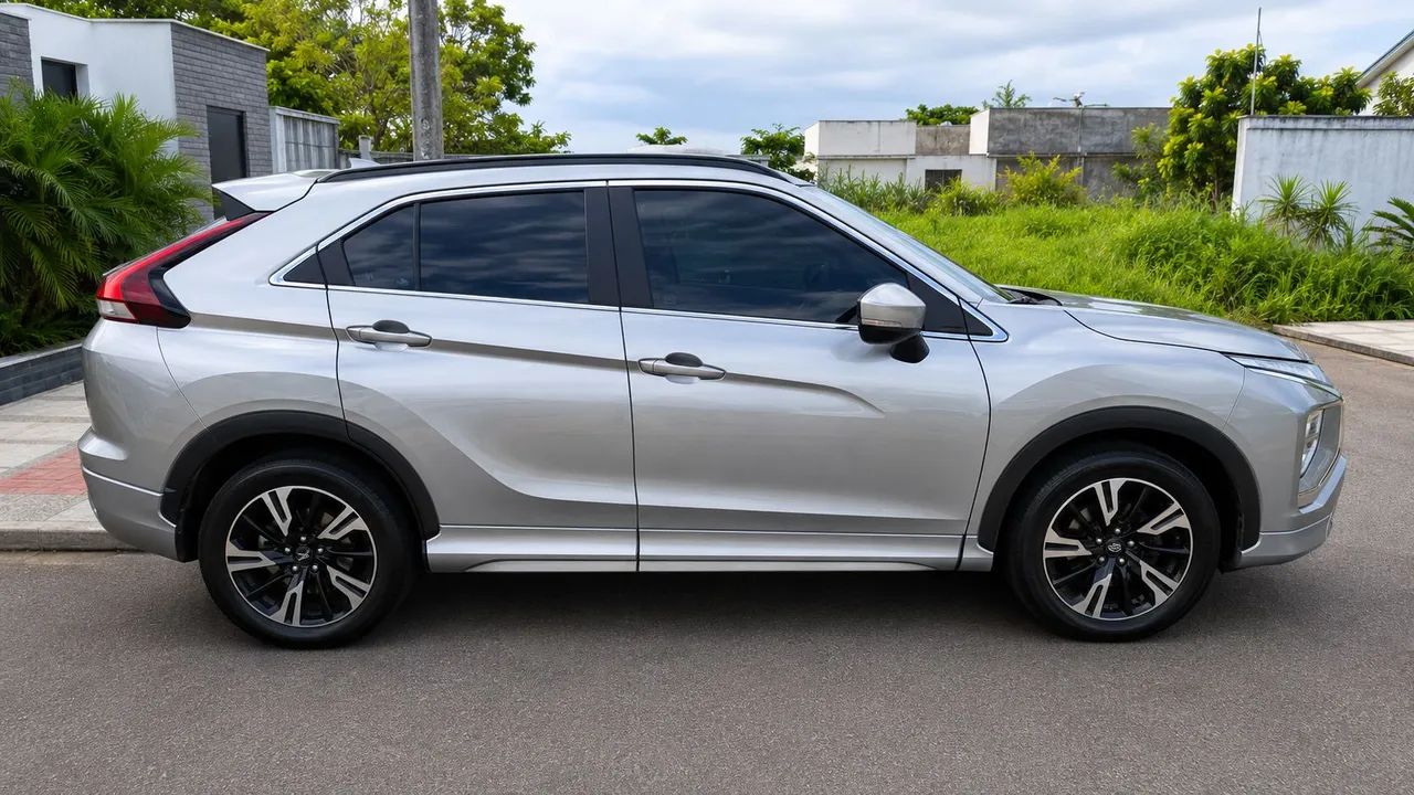 Mitsubishi Eclipse Cross HPE 1.5 16V 165cv AUT 2025 - Foto 2