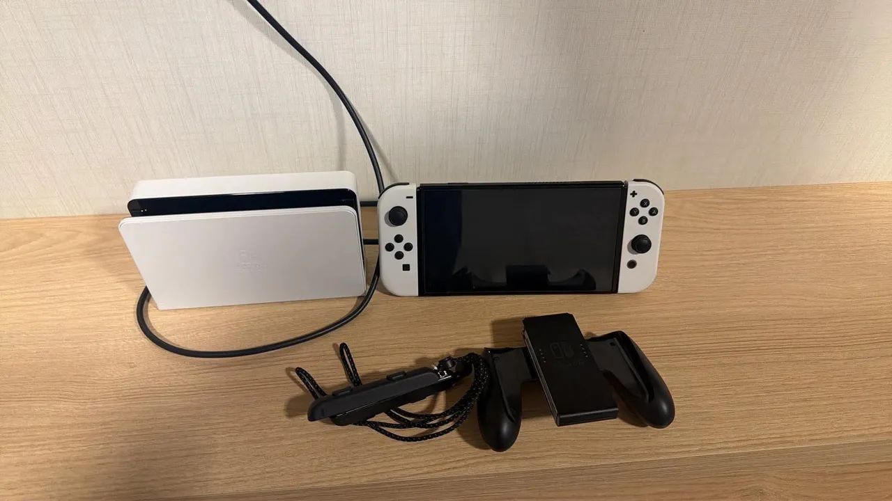 Nintendo Switch PS4 Pro TROCO NINTENDO SWITCH OLED POR PS4 PRO OU SLIM - Consoles de Vídeo