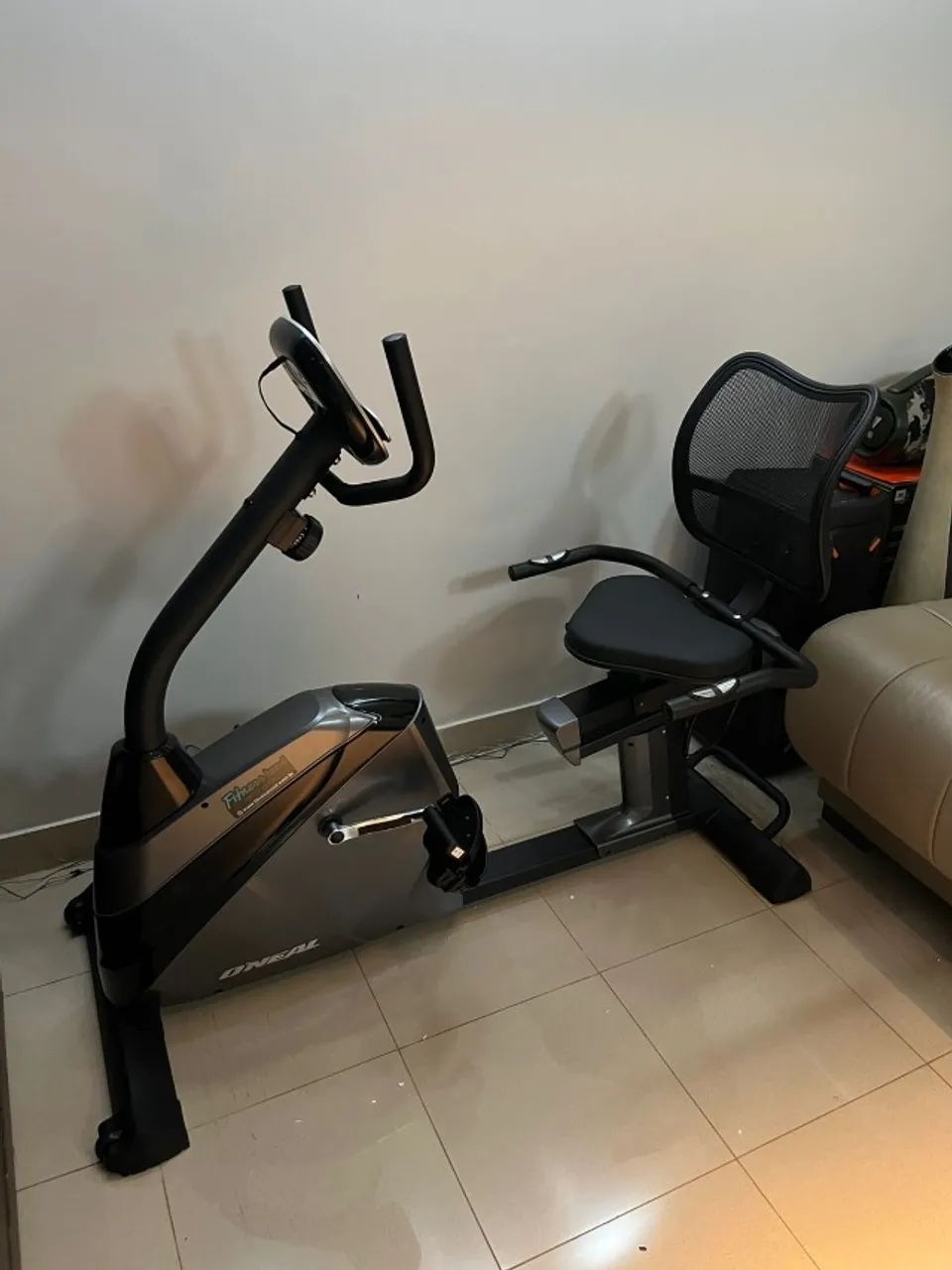 M- BICICLETA HORIZONTAL, BICICLETA ERGOMÉTRICA. PARA CLIENTES EXIGENTES. OPORTUNIDADE!!! - Foto 3