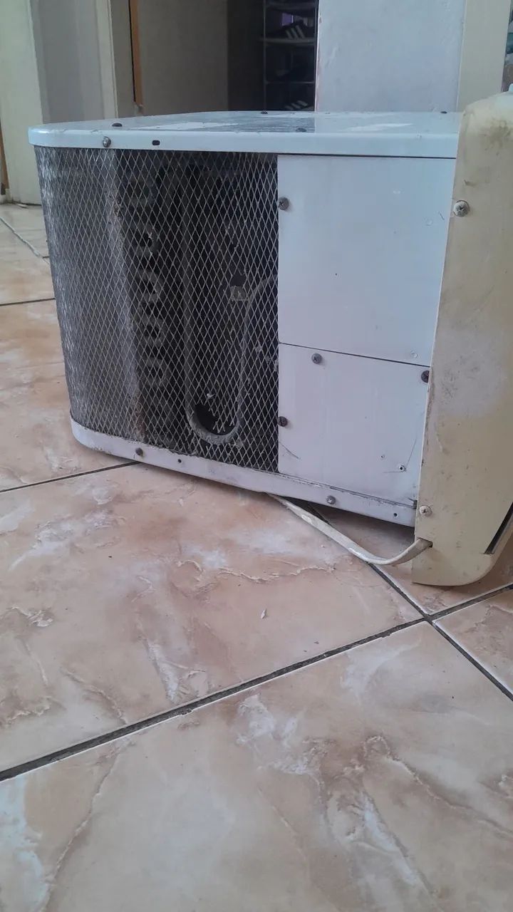 Ar condicionado janeleiro com defeito - Foto 4