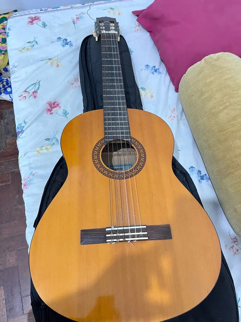 Violão Clássico YAMAHA Super Conservado 