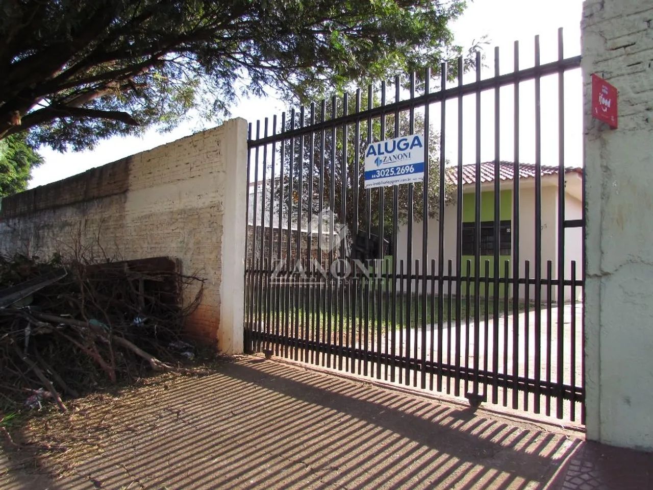Locação de Casas / Padrão na cidade de Maringá