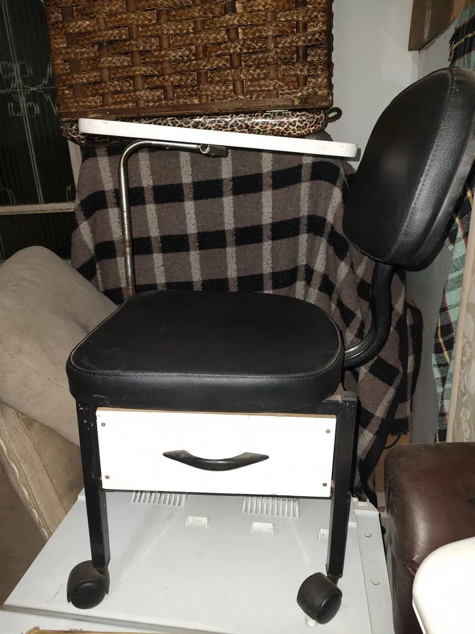 Cadeira manicure  - Foto 5