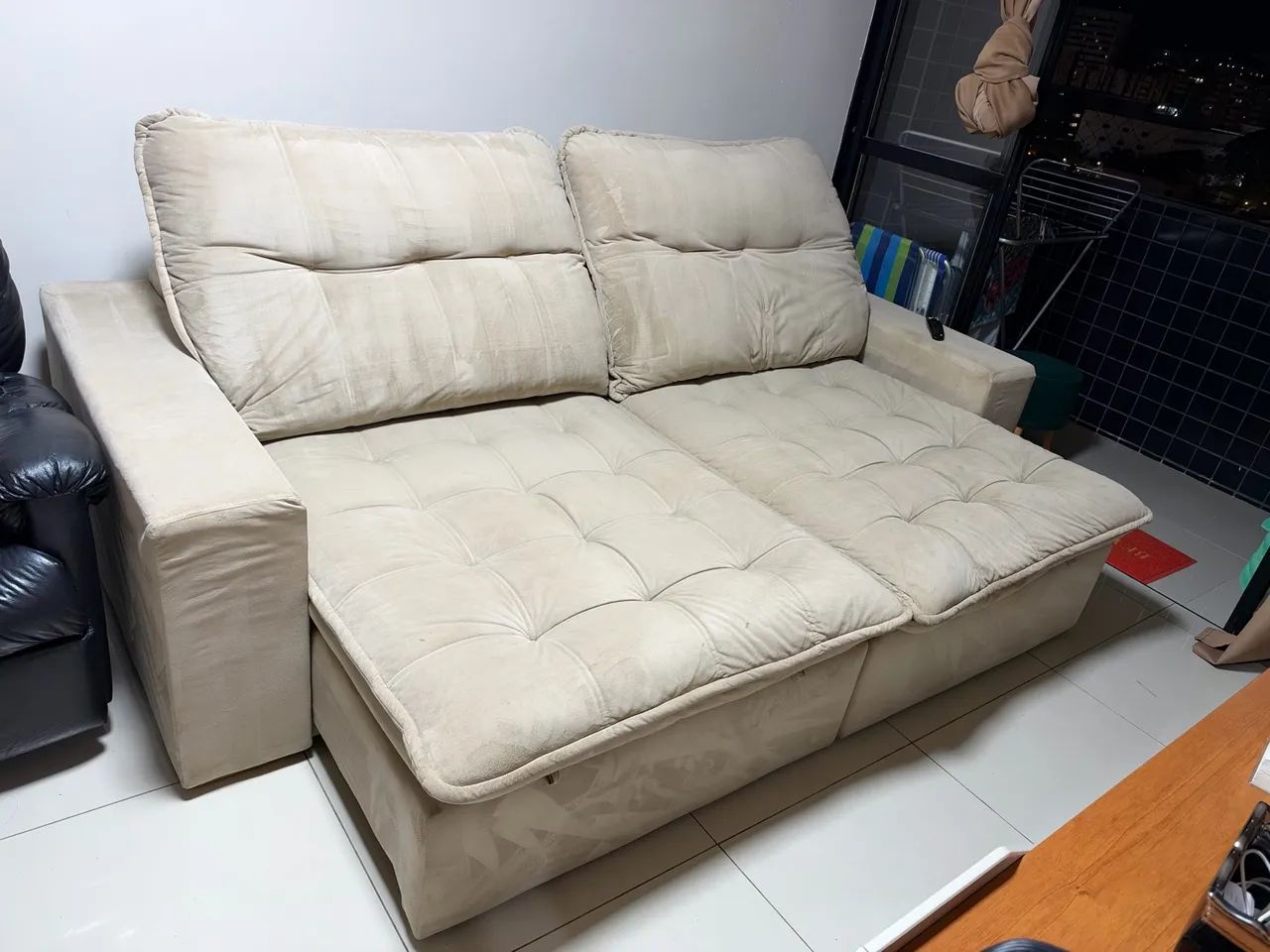 Sofá 4 lugares retrátil reclinável 