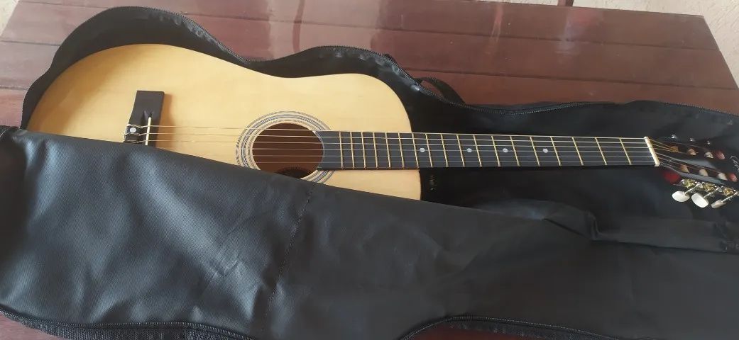violão pequeno - Foto 4