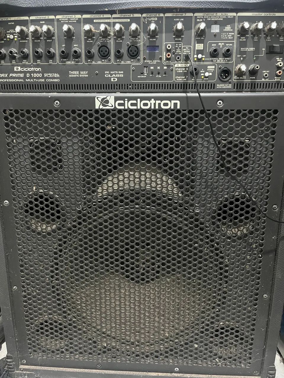 Caixa amplificada cicloton