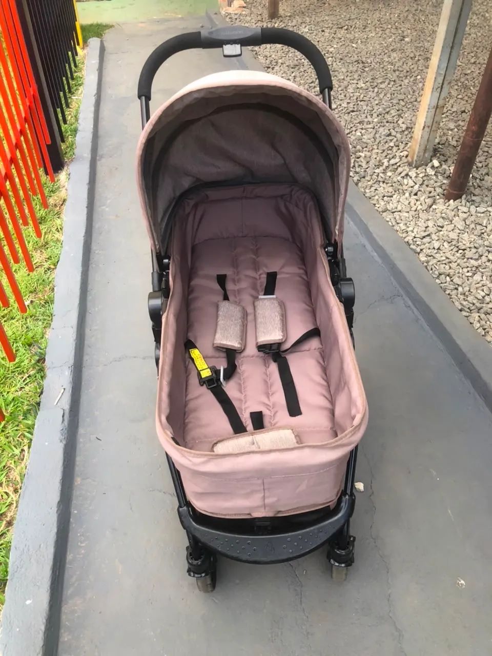 VENDO CARRINHO DE BEBÊ 2 EM 1 (GALZERANO) - Foto 3