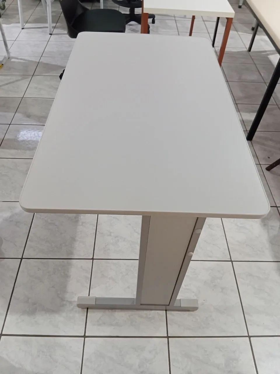 Excelente mesa para estudar  - Foto 2