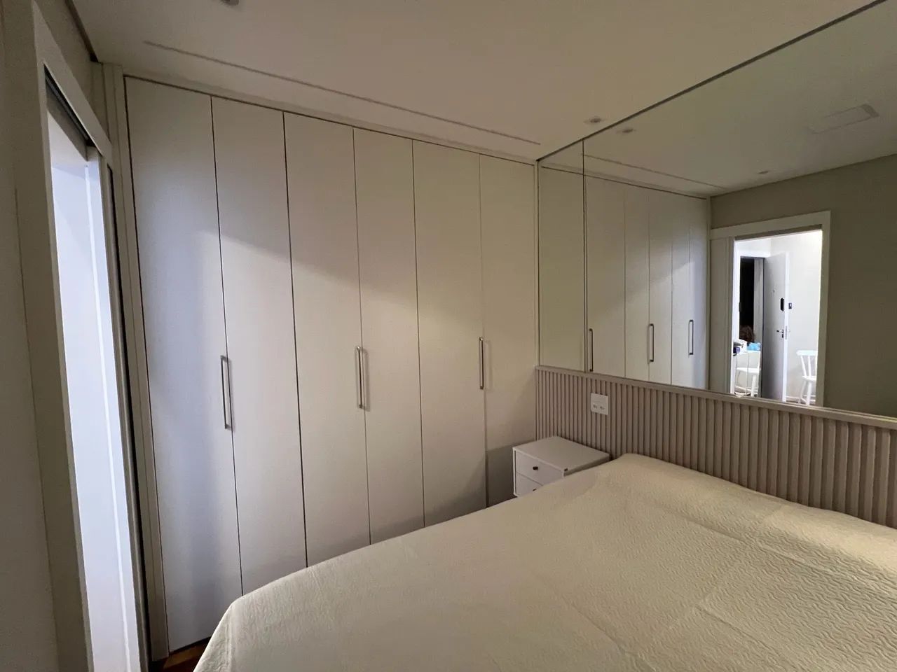 Lindo Quarto e Sala Mobiliado no Coração da Asa Sul - Foto 3