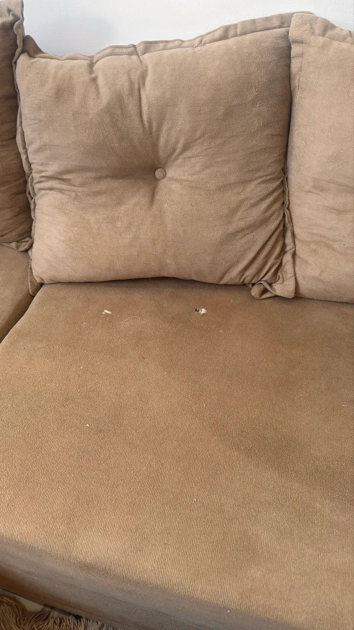 Sofá em L com suporte, puff e tapete - Foto 2