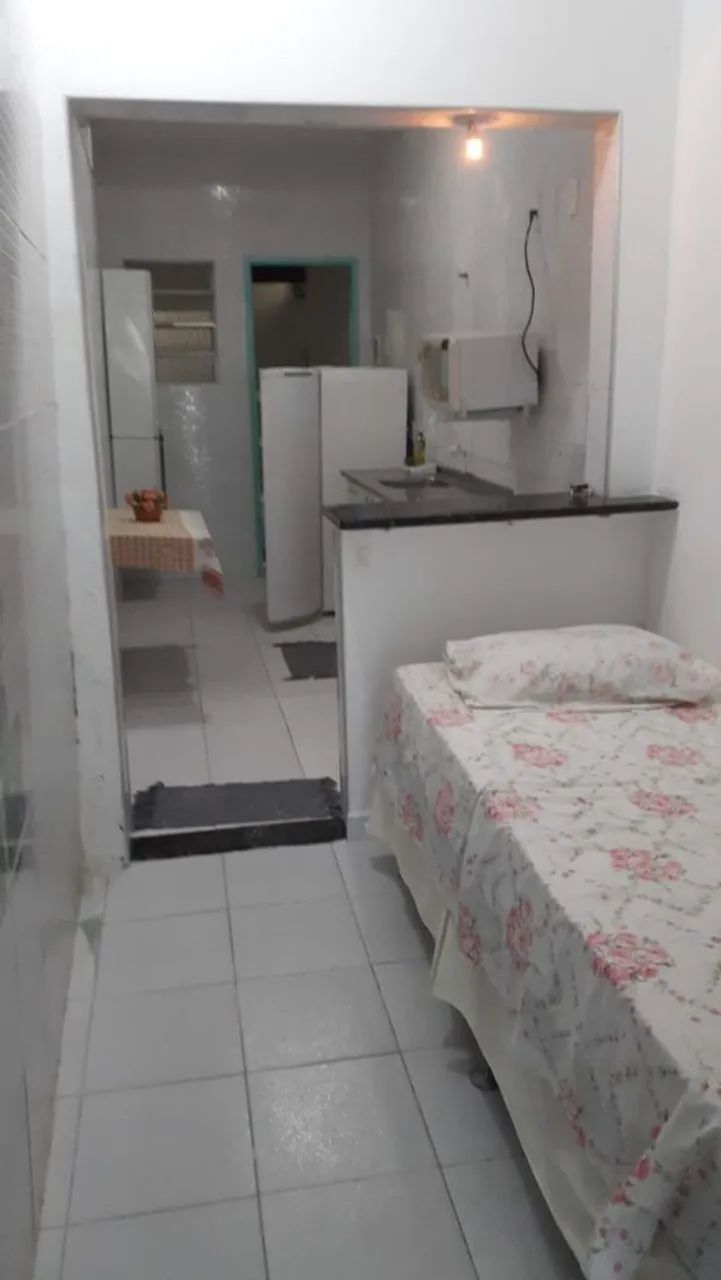 ALUGO KITNET MOBILIADA- PRÓXIMO AO  FAROL DE ITAPUÃ  - Foto 4