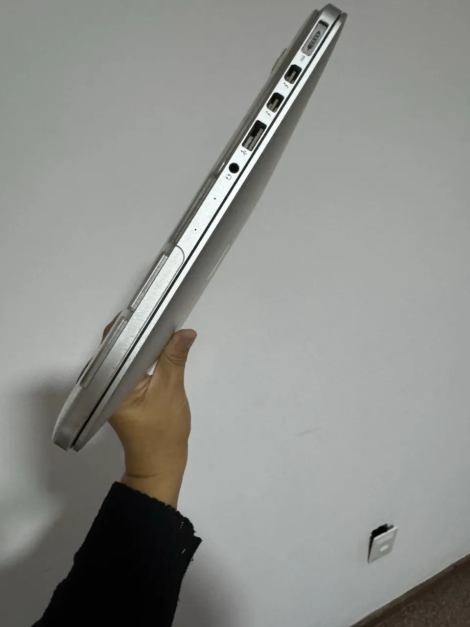 MacBook Pro 13インチ　A1502 128GB Retina Macbook Pro, A1502, 13.3'', Intel Core I5, 8gb, Ssd-128gb