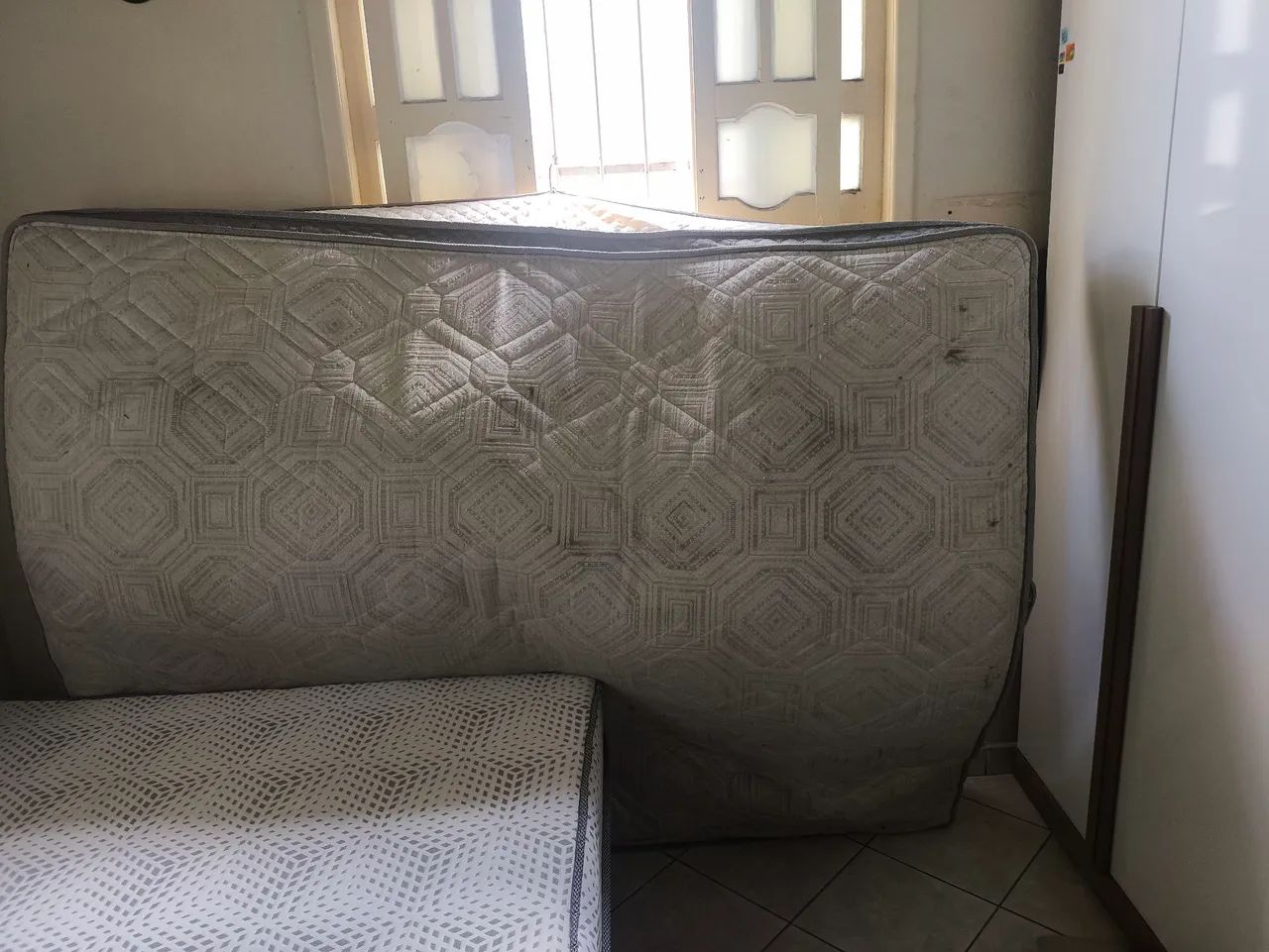 Colchão usado molas ensacadas  - Foto 2