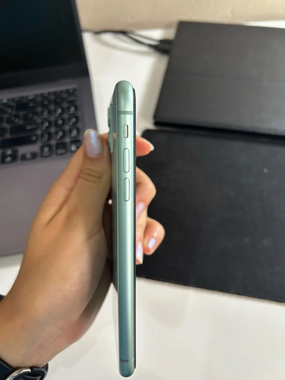 iPhone 11 - 64gb (verde) - Foto 3