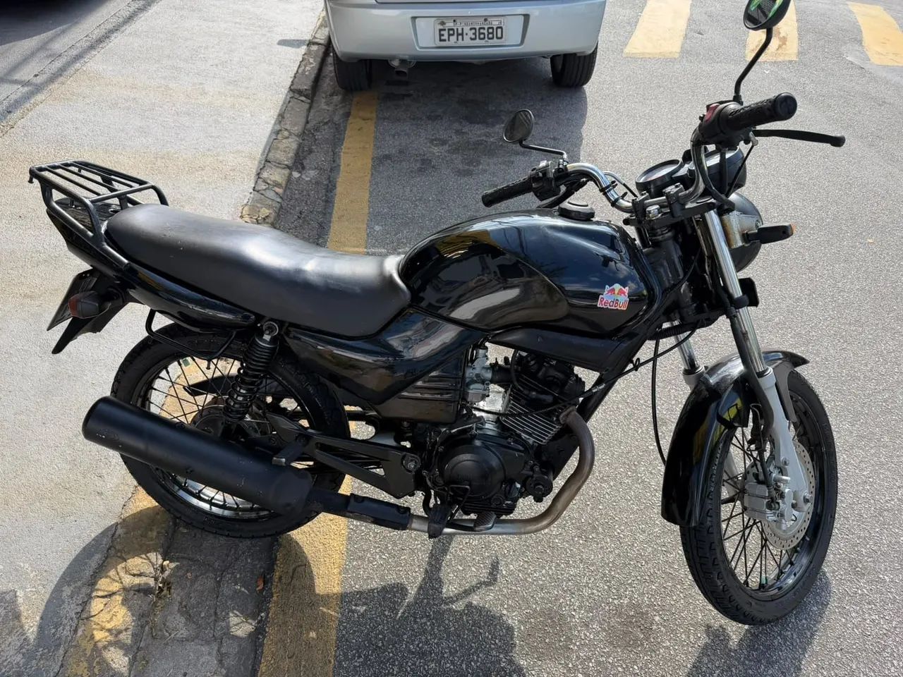 YBR 125  - Foto 3