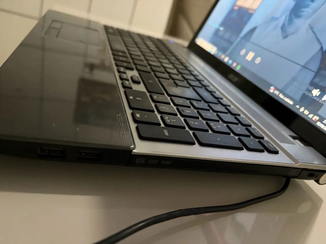 Vendo notebook acer - Foto 4