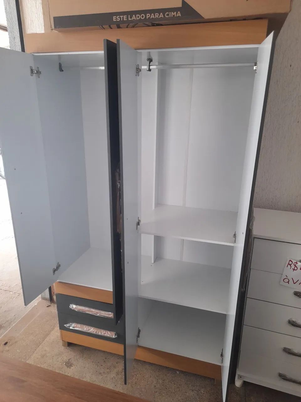 Guarda-roupa de solteiro / roupeiro NOVO - Foto 2