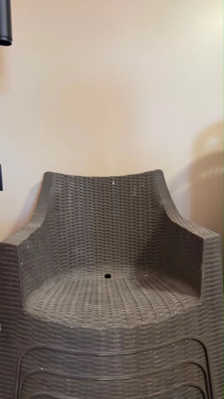 Cadeira Poltrona Rattam Marrom Material Do Estofamento Fibra Sitética