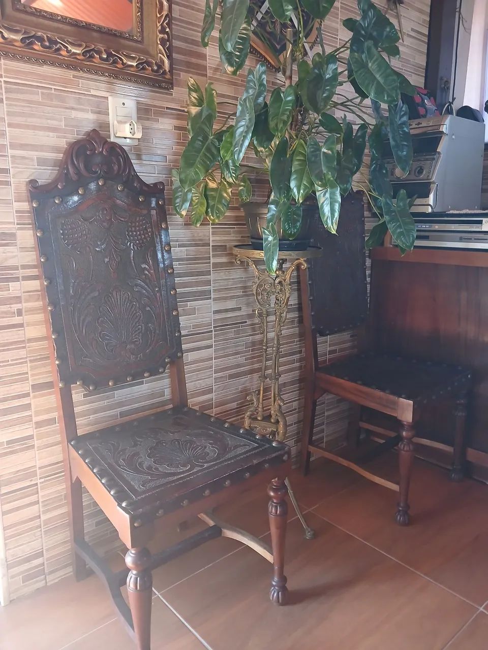 Cadeiras  forro de  couro  - Foto 3