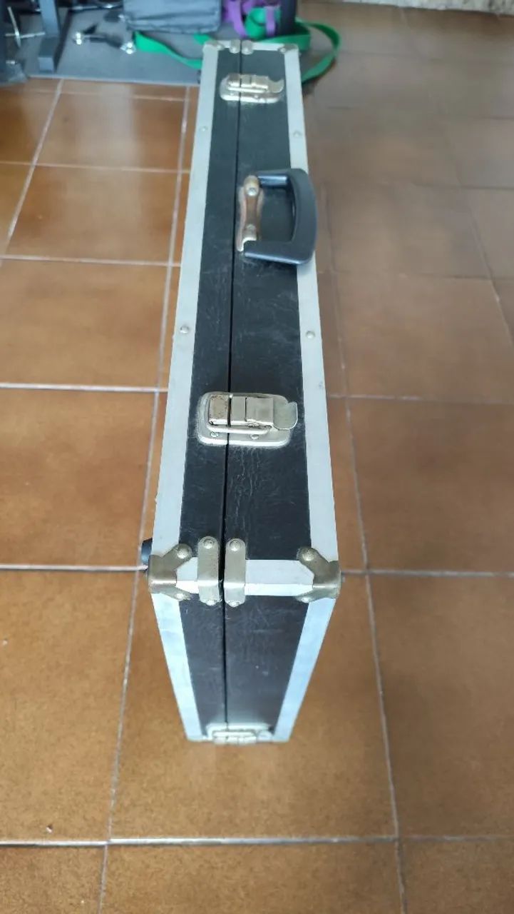 Hard Case Preta - Foto 2