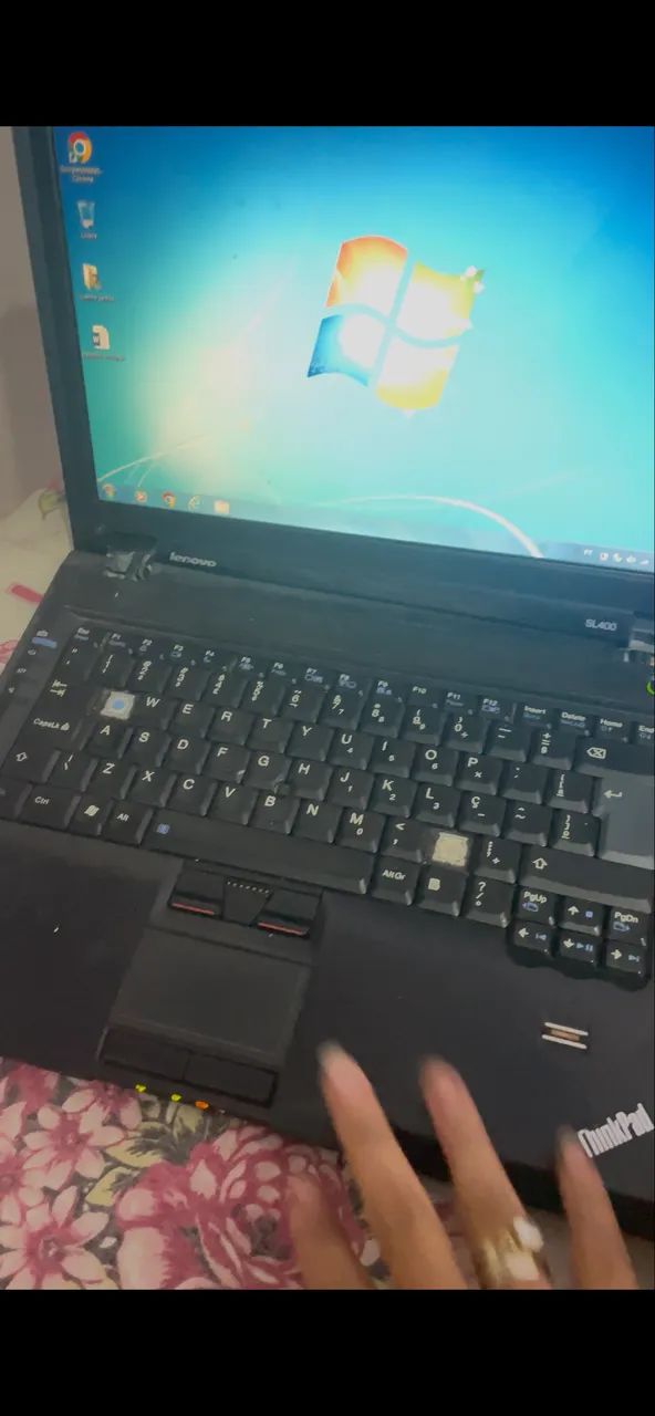 Vendo computador com defeitos 
