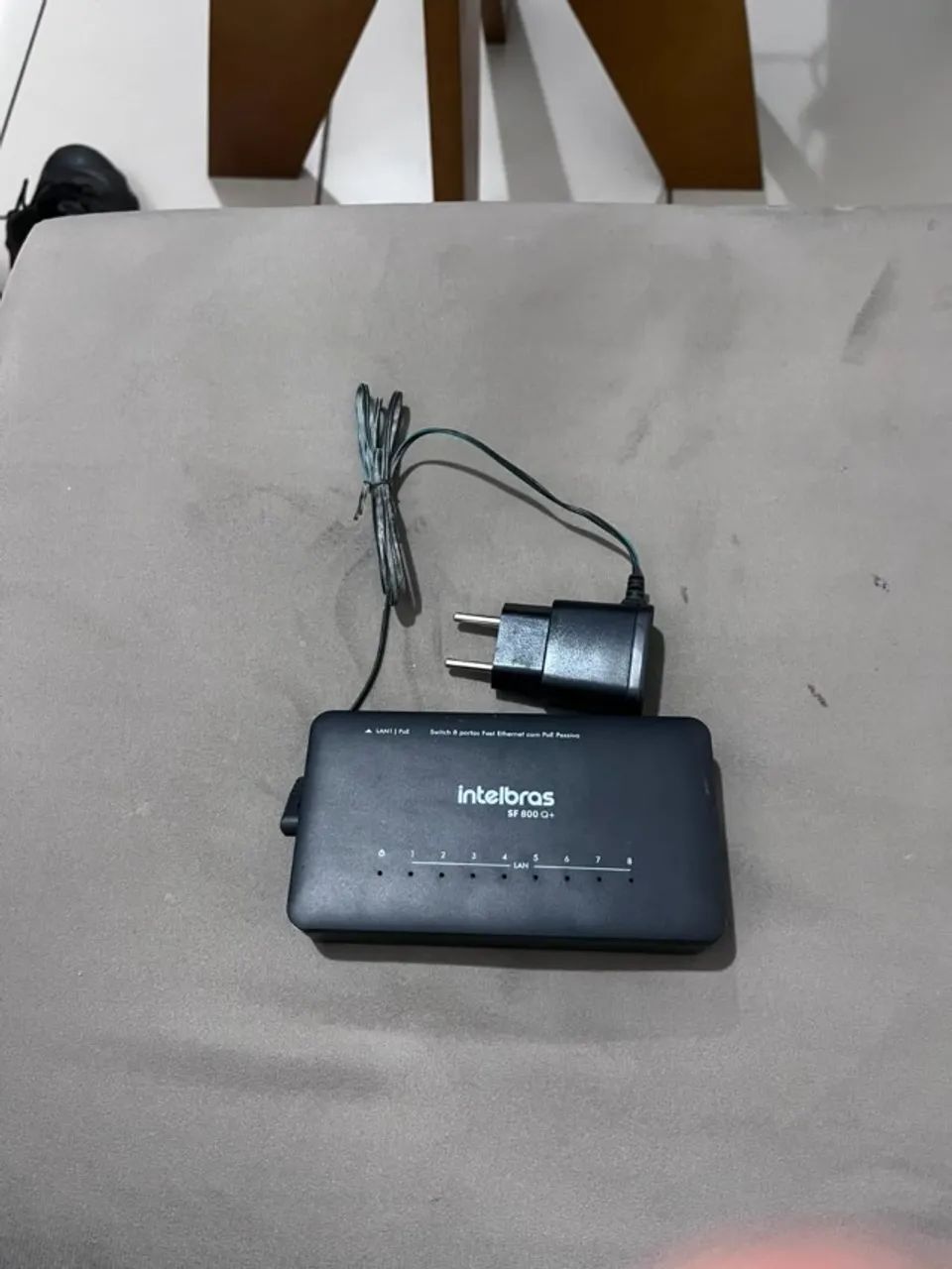 Switch Fast Ethernet Intelbras SF 800 Q+