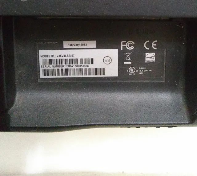 Monitor 24 Polegadas Phillips _ usado _ com pequeno defeito! R$ 180,00 - Foto 4