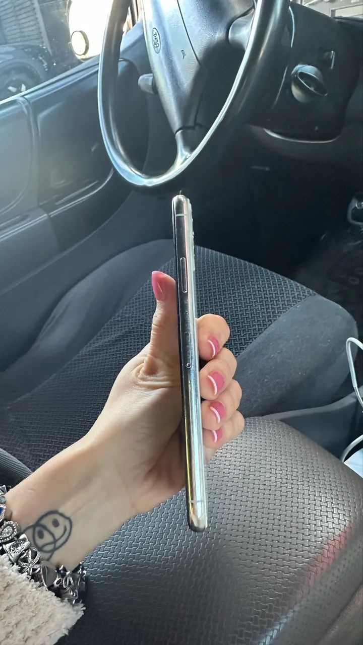 iphone 11 pro max 85% bateria - Foto 4