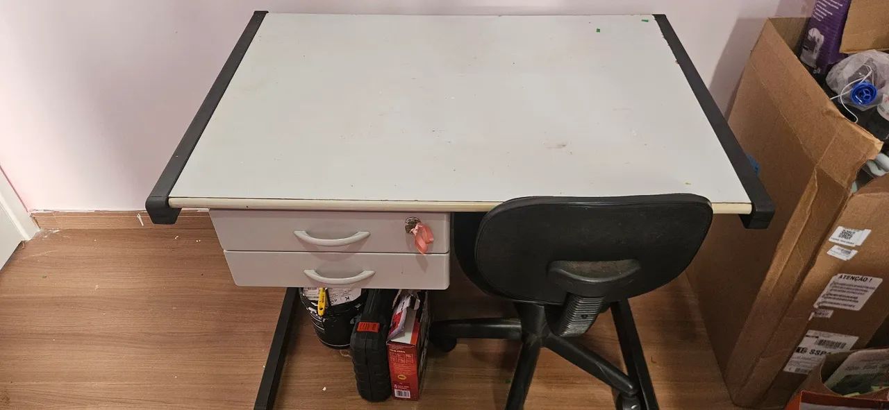 Mesa de escritório.