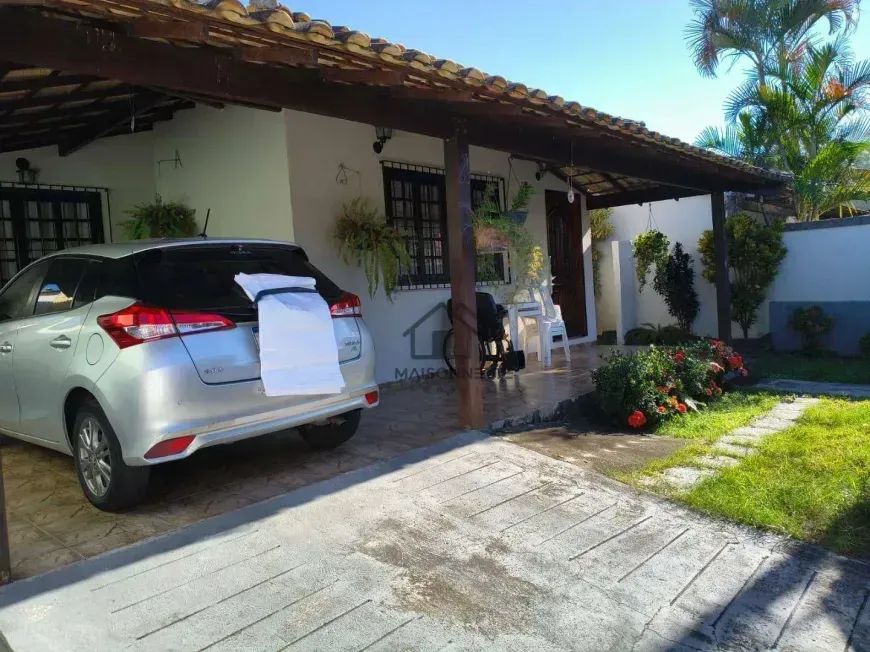 Casas para venda com Piscina e 3 quartos, 200 m² - Cafubá