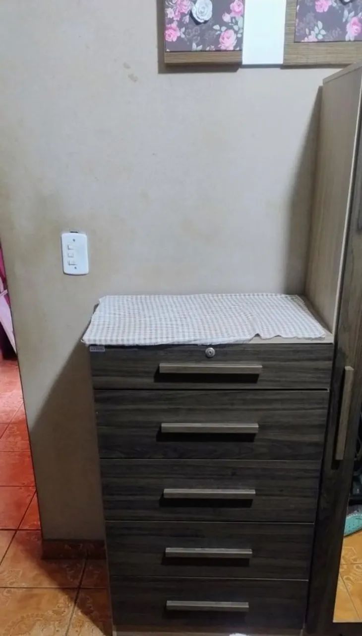 Guarda roupa solteiro 
