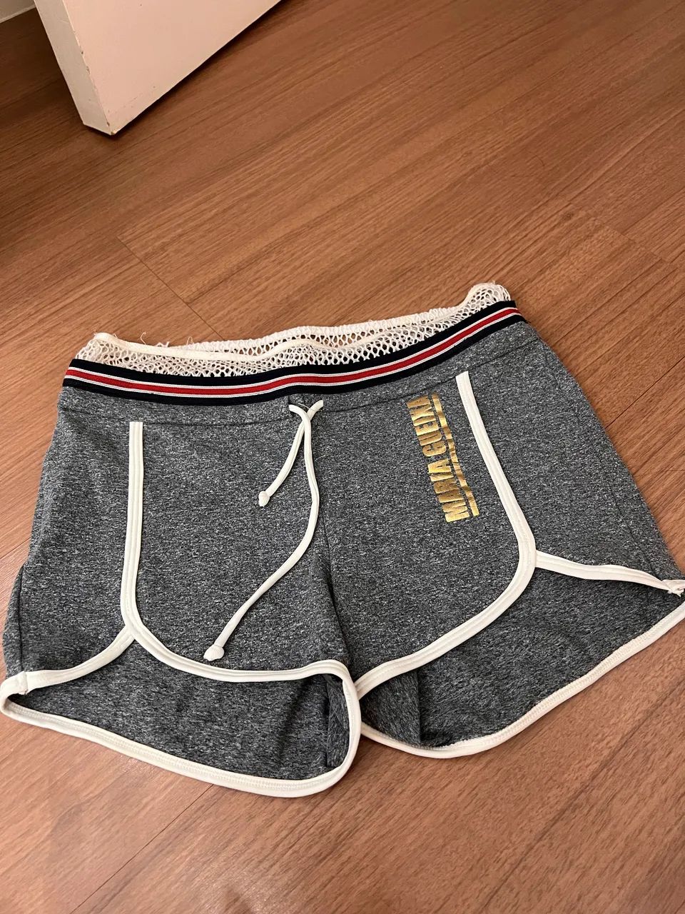 Short academia Maria gueixa M 