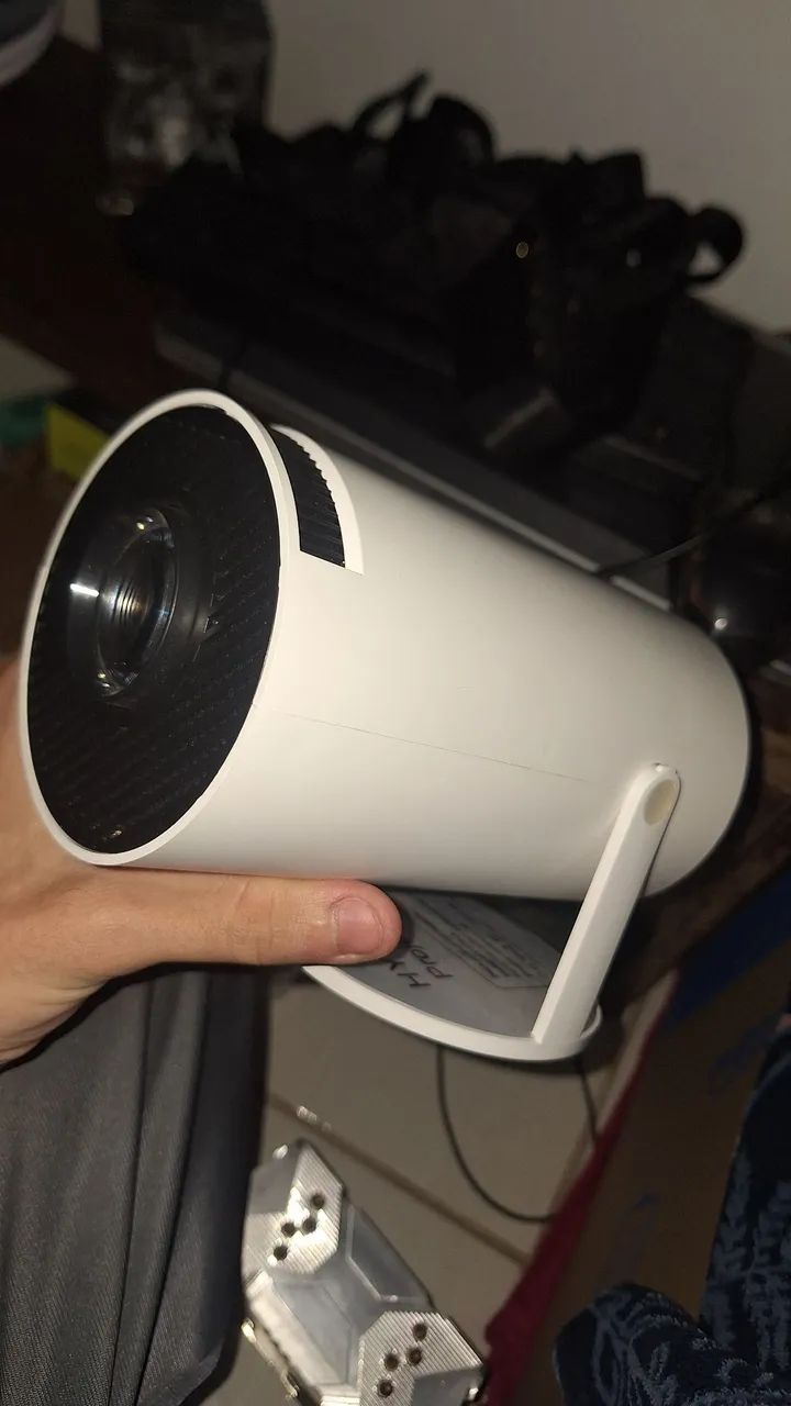 Projetor HY300