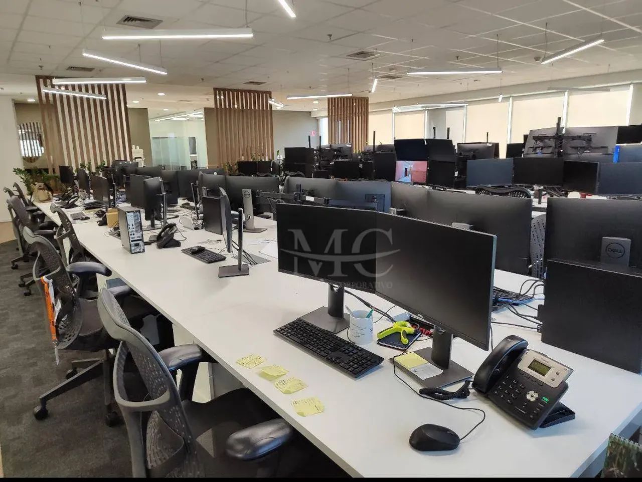SALA MOBILIADA FARIA LIMA/IGUATEMI